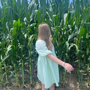 Meet your Posher, Bealey